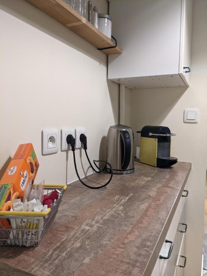 Private Acces To The All Flat. Charming Parisian. Екстериор снимка